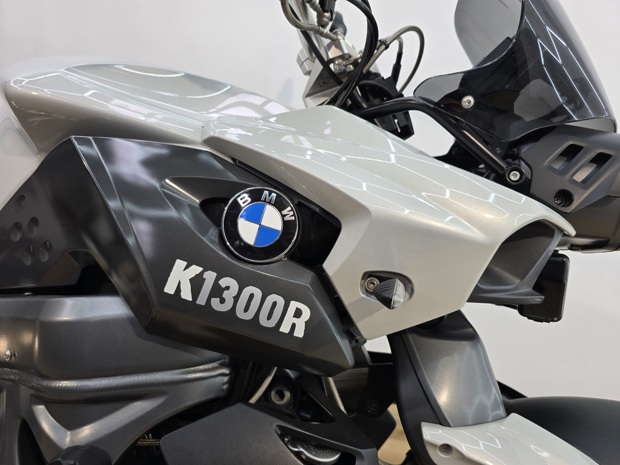 2009 BMW K1300R Review: A Timeless Naked Muscle Bike