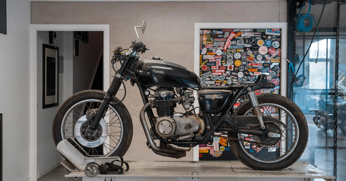 Best Motorcycle Mechanic DIY Bloopers: Confessions from the Garage