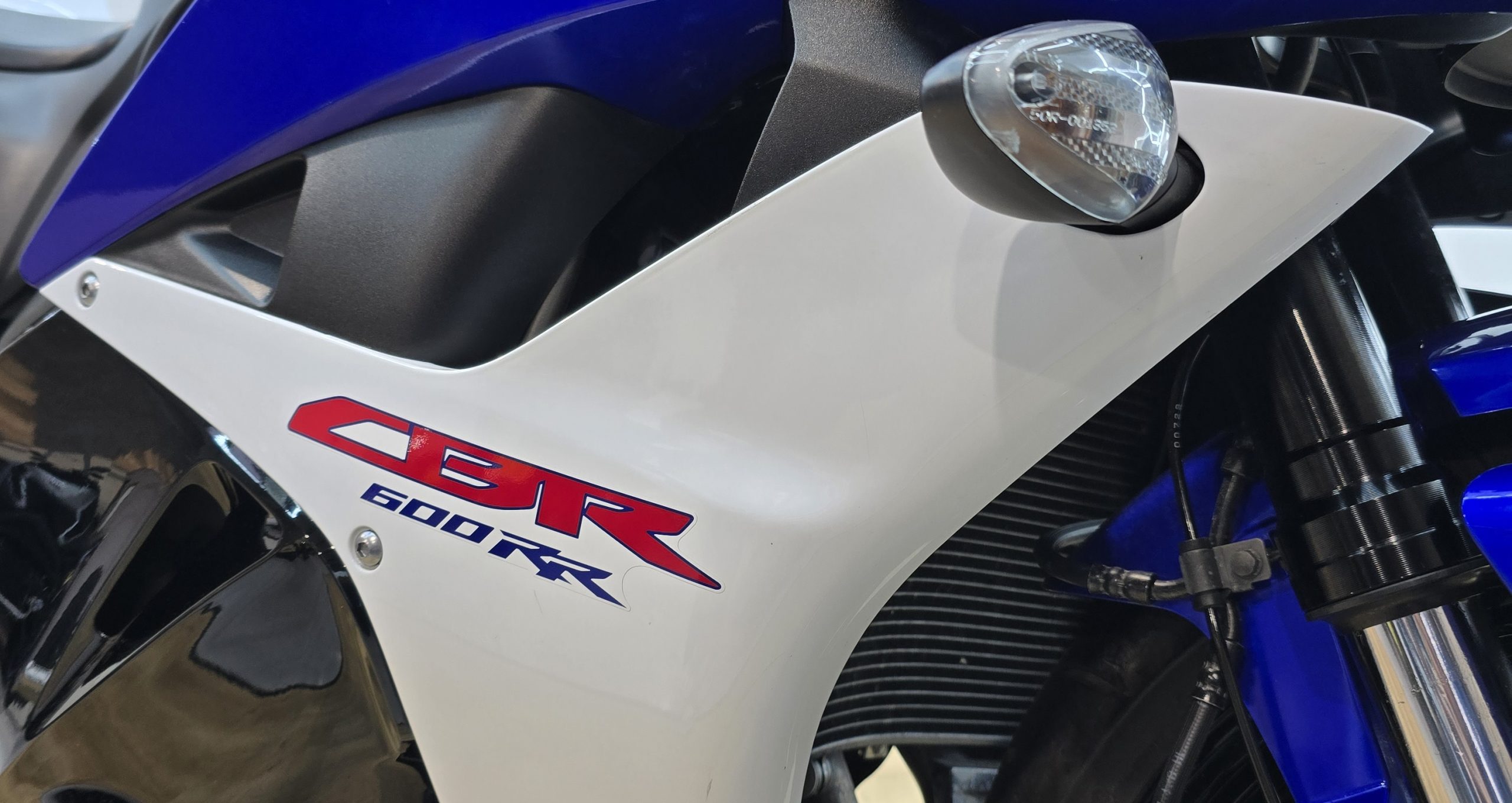 Why the 2011 CBR600RR is STILL a Top Supersport Bike (Review)