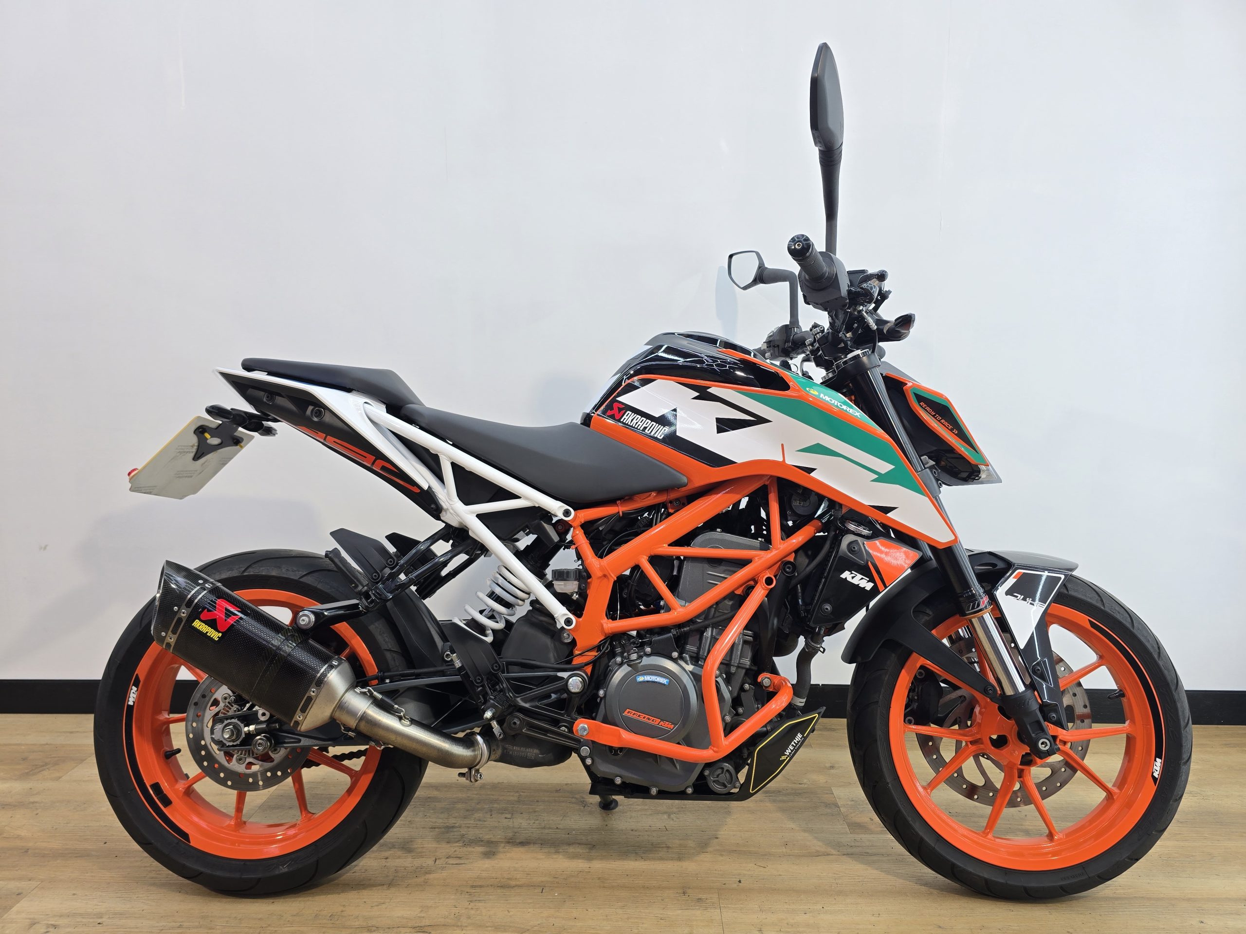 The Pocket Super Duke: Why the 2017 KTM 390 Duke Rewrote the A2 Rulebook