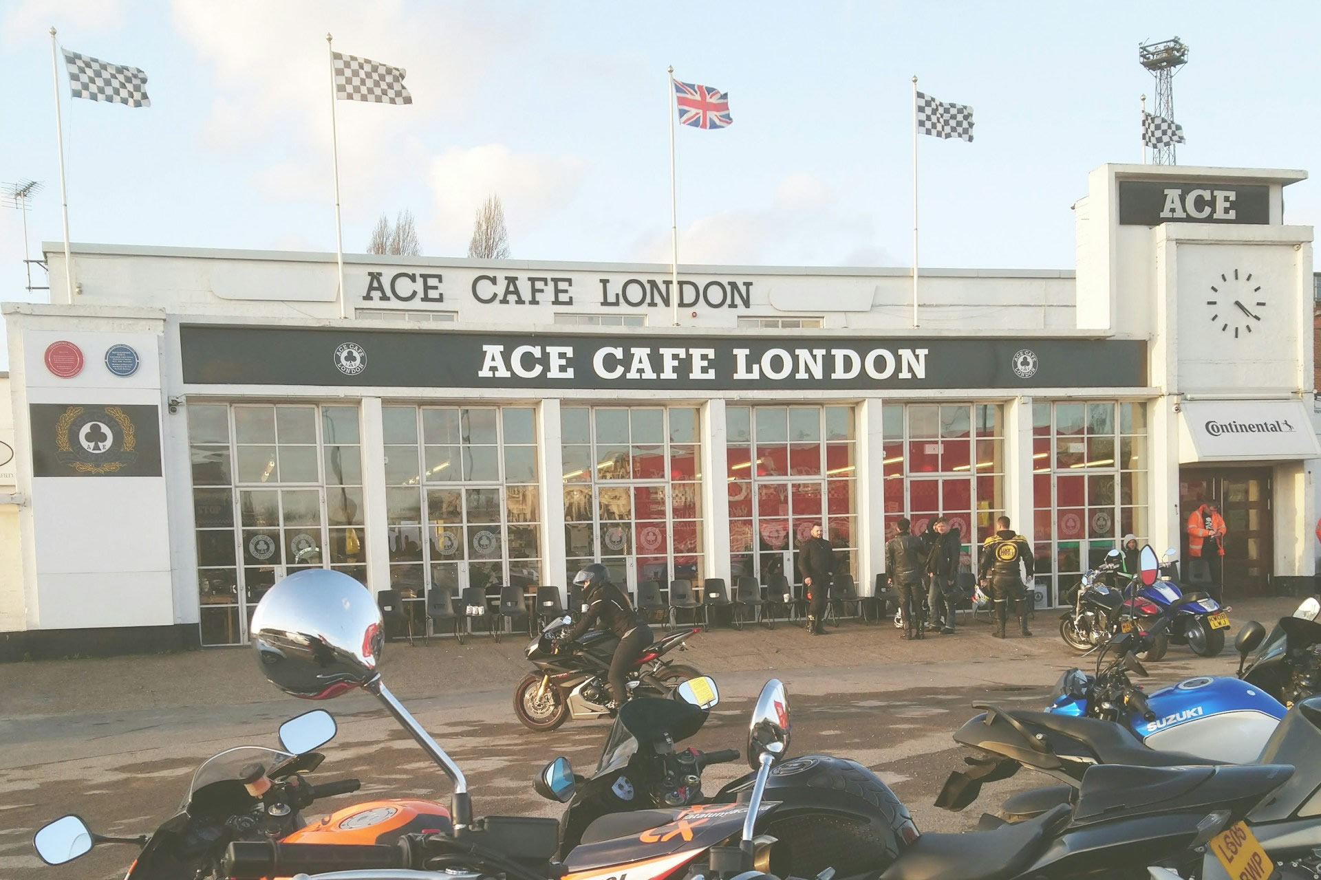 London's Great Escape: The Best Motorcycle Ride Routes Around the Capital