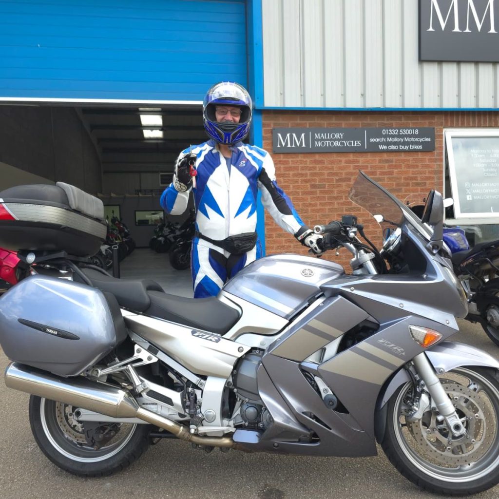 collecting Yamaha FJR1300