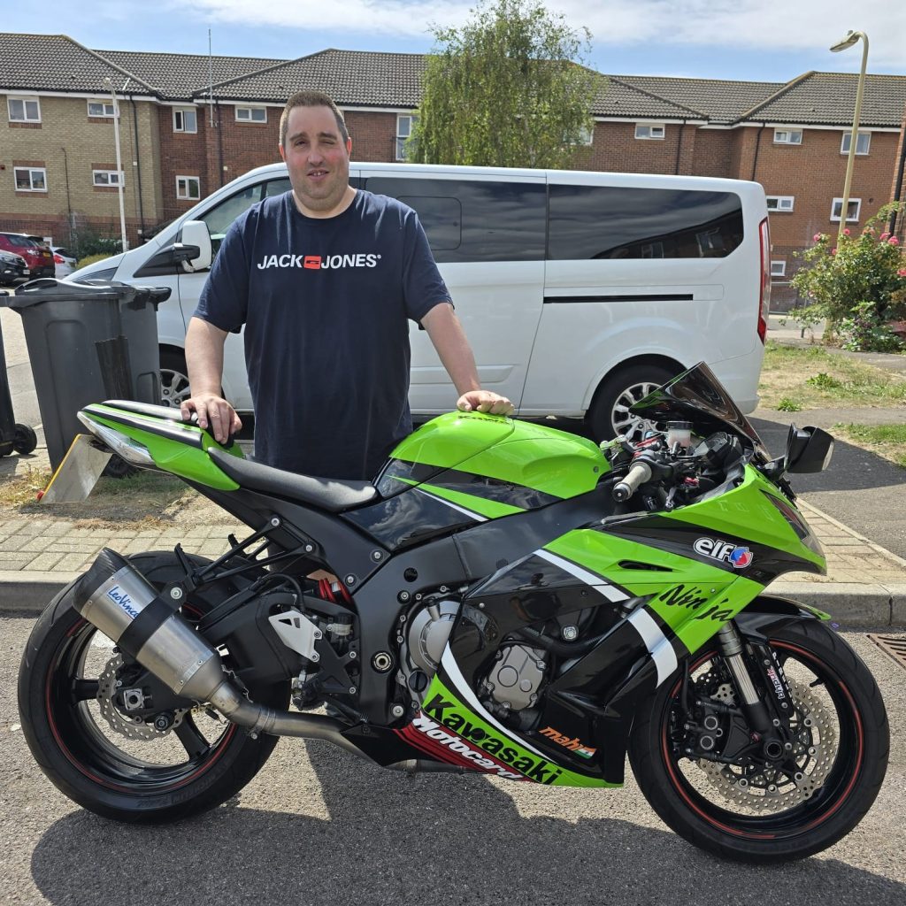 collecting Kawasaki ZX-10 Ninja