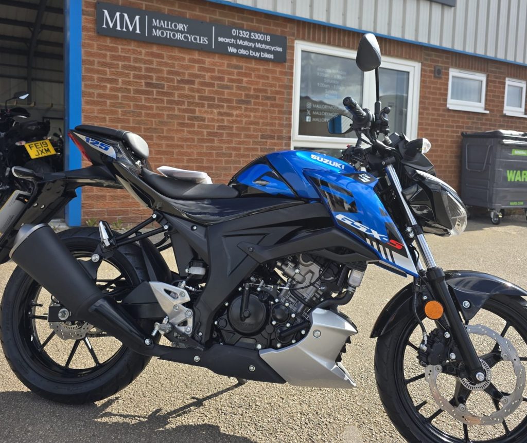 collecting Suzuki GSX-S125