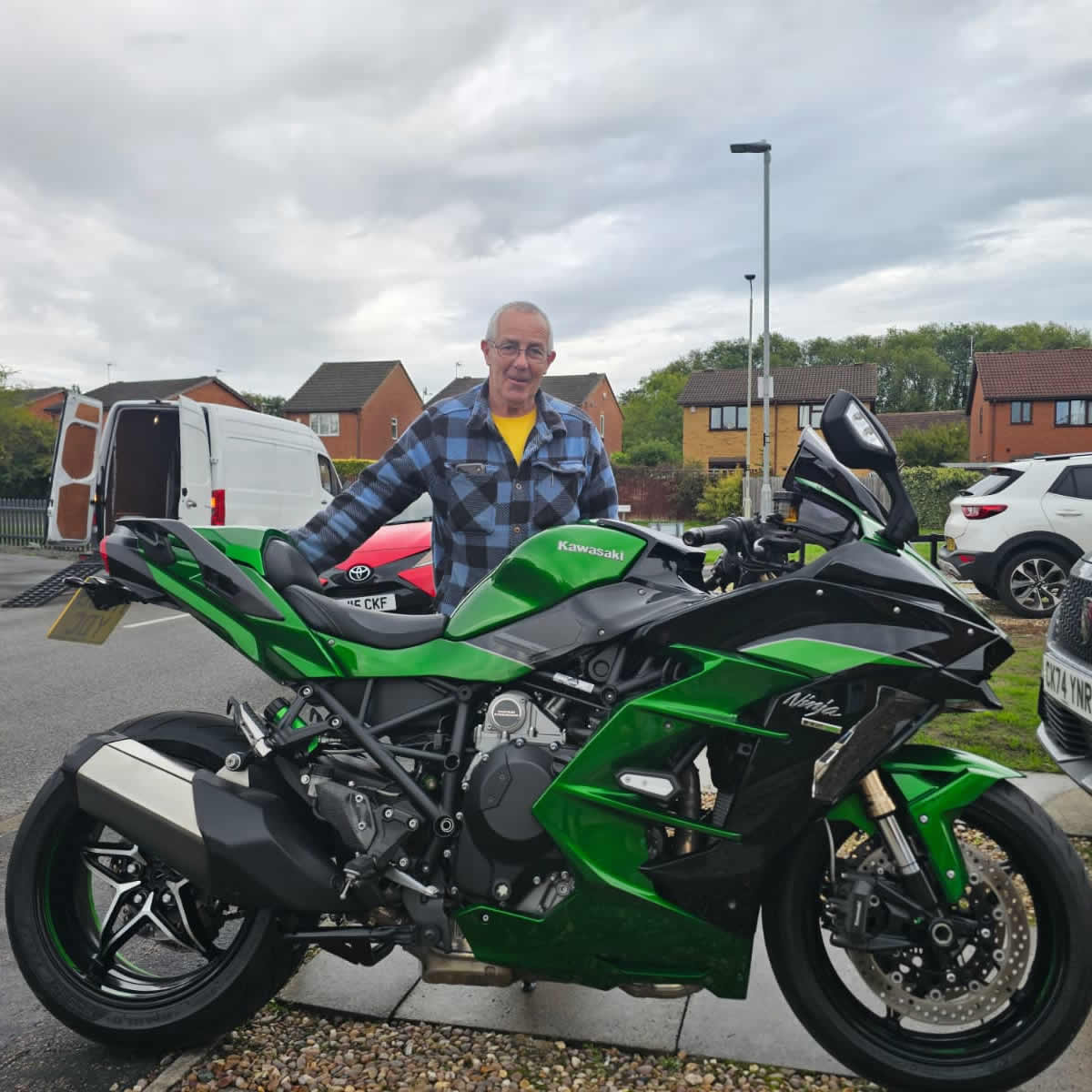 collecting Kawasaki Ninja H2 SX SE